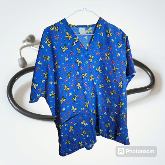 Hice Butterfly Scrub Top Size L U4 - Picture 1 of 2